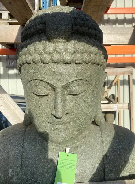 Product image 2 of the product “Sitting buddha, Japanese, 150 cm height, natural stone ”